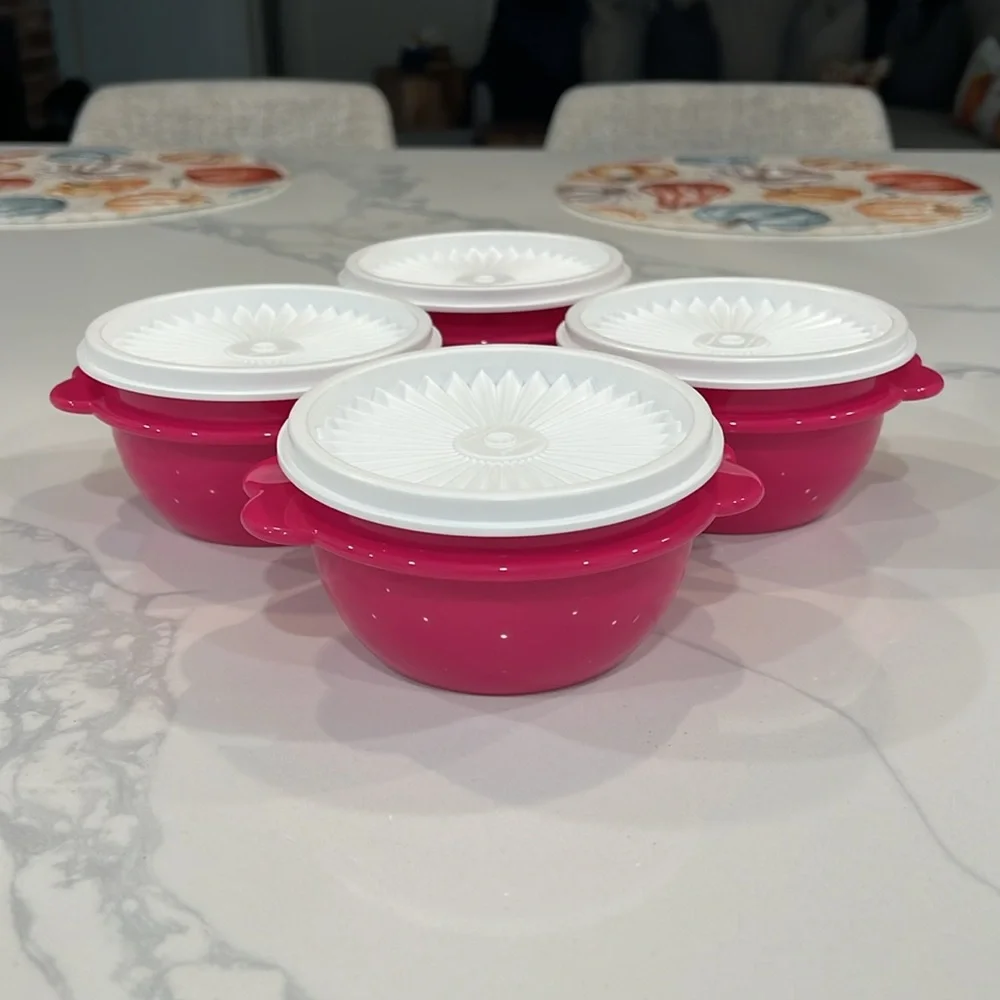 Tupperware small containers - Picture 5 of 12